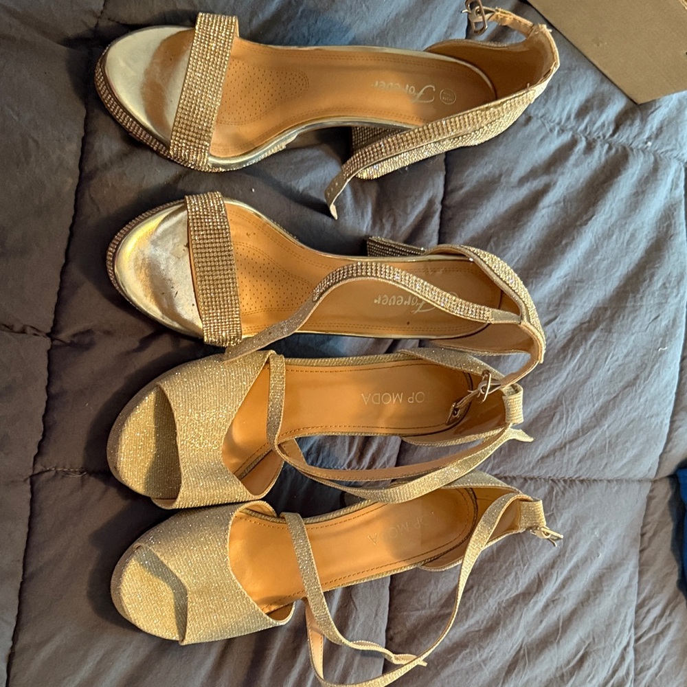 TOP Moda Glittering Gold Heels